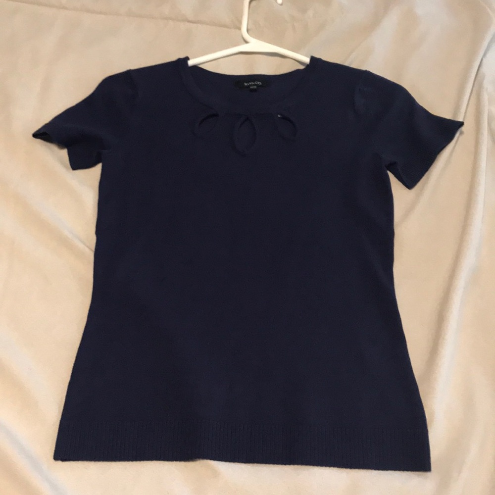 Women’s blue shirt (NWOT)